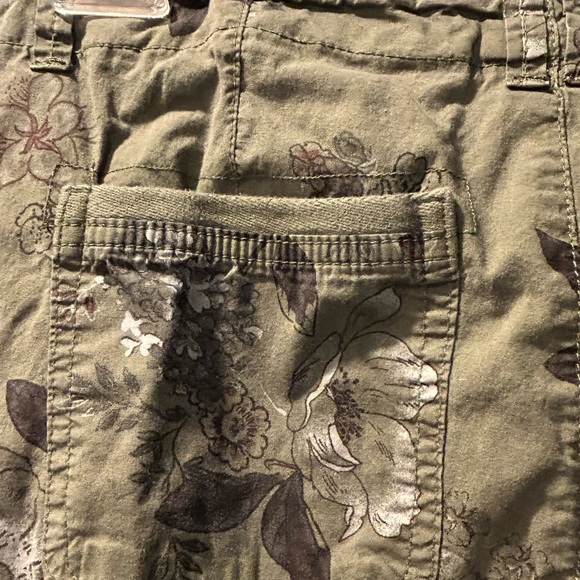 DEMOCRACY Cargo Pants - Olive Floral - Picture 7 of 7
